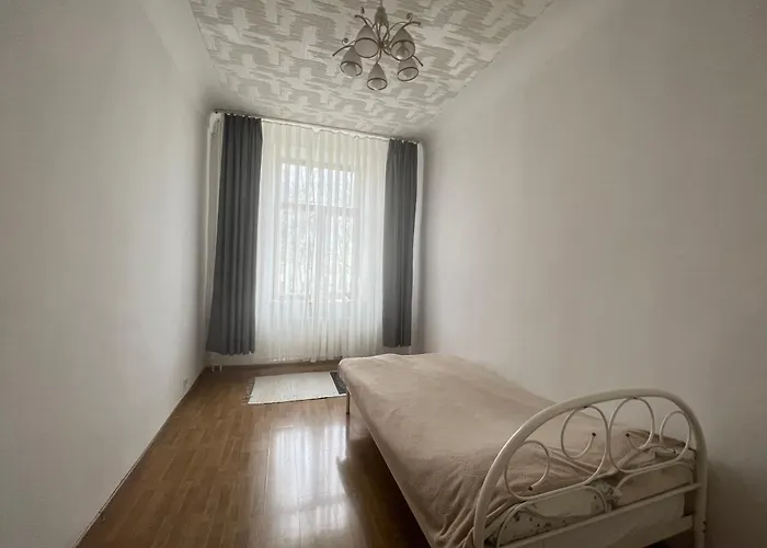 Апартаменты Near Castle *